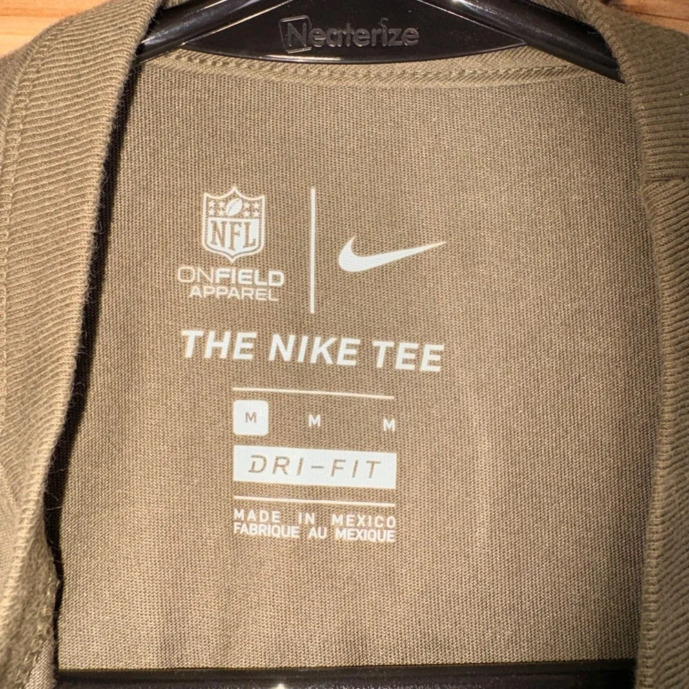 Nike NFL Las Vegas Raiders Shirt Mens Medium Green Salute to Service Long Sleeve